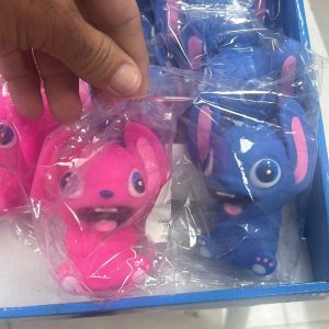 סטיץ׳ נידו לחיץ סקוושי